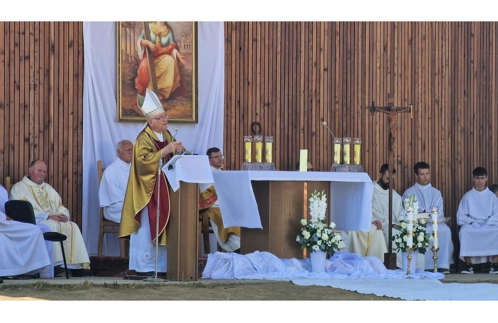 FOTO: Helenské hodové slávnosti na sídlisku Rozkvet, foto 4