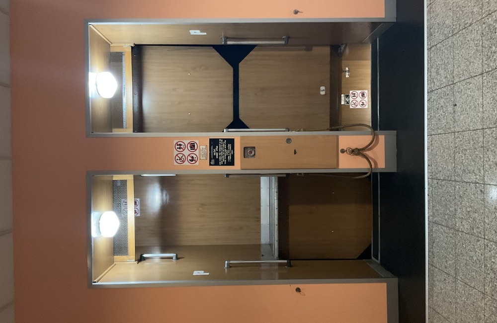 FOTO: V budove Alfa v Trenčíne sa nachádza funkčný paternoster, foto 7