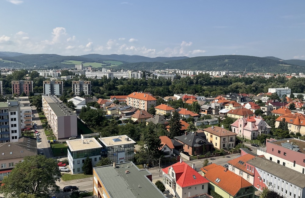 FOTO: V budove Alfa v Trenčíne sa nachádza funkčný paternoster, foto 15