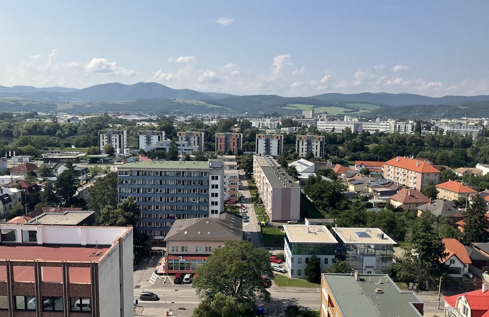 FOTO: V budove Alfa v Trenčíne sa nachádza funkčný paternoster, foto 18