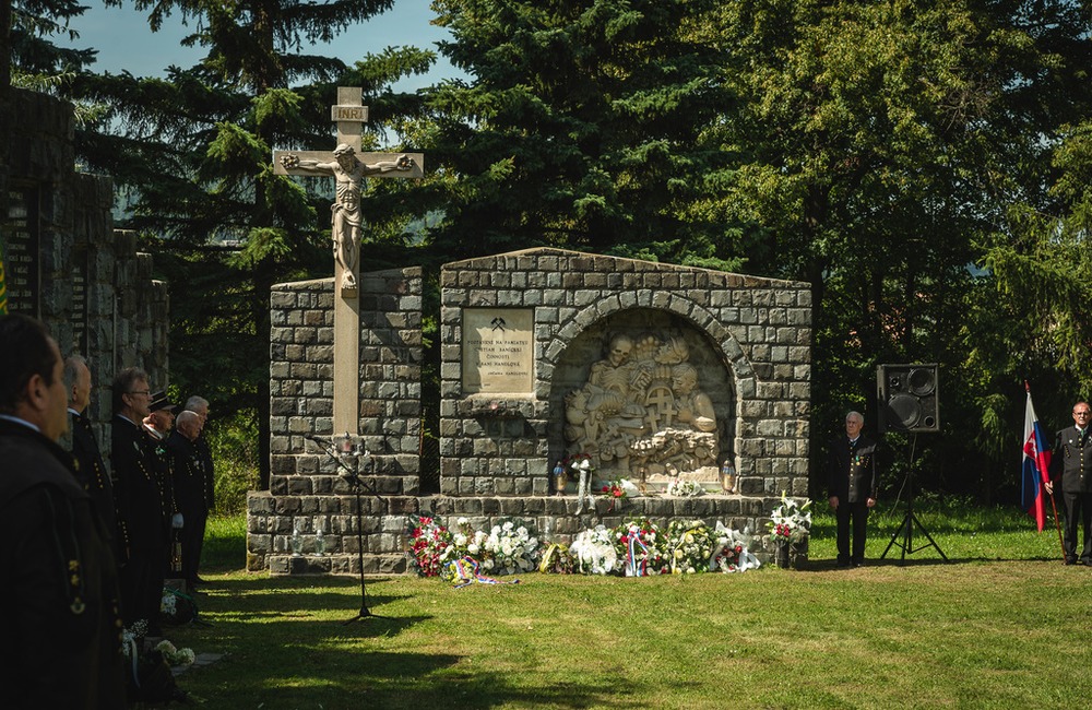 FOTO: Oslavy v mestách Trenčianskeho kraja, foto 19