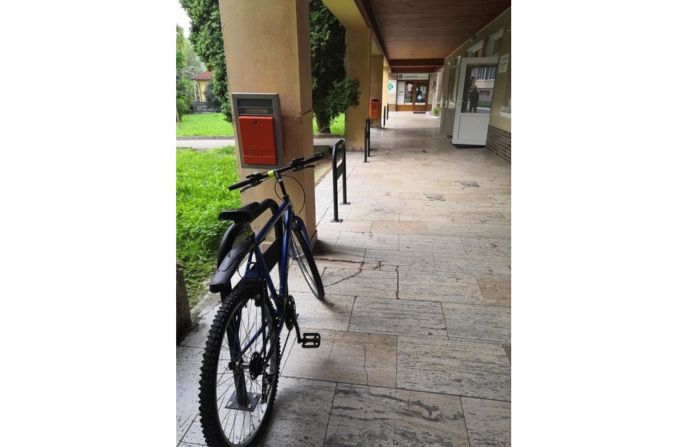 FOTO: Nové cyklostojany v Brezovej pod Bradlom, foto 9