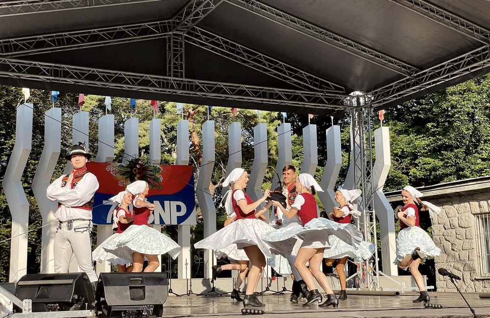 FOTO: Oslavy 79. výročia Slovenského národného povstania v Trenčianskom kraji, foto 2