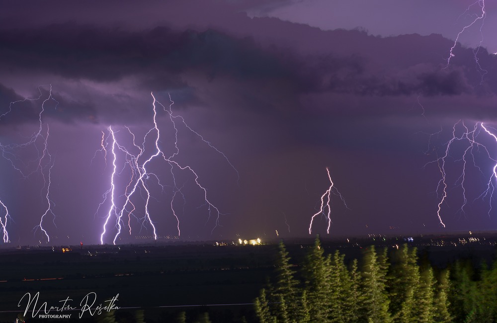 FOTO: Zábery bleskov v noci z 28. na 29. augusta 2023, foto 6