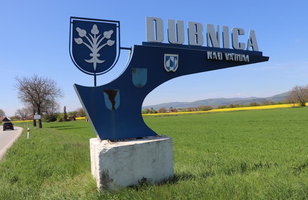 FOTO: V Dubnici nad Váhom sa rozhodujú medzi starou a novou podobou vstupného monumentu mesta, foto 4
