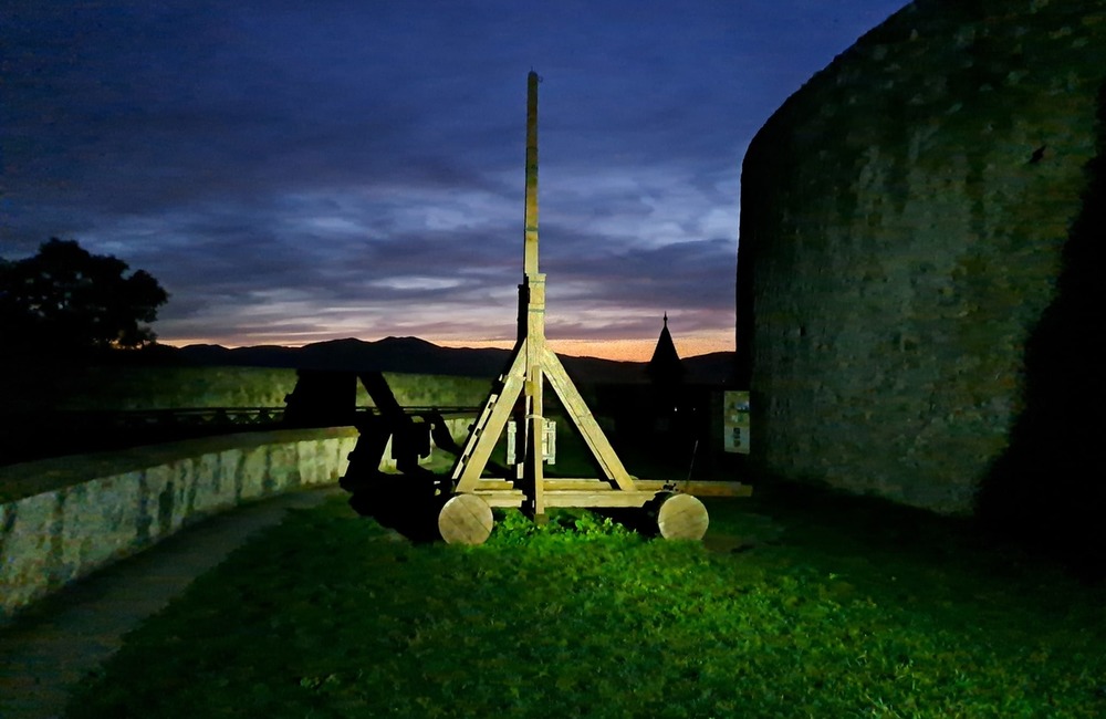 FOTO: Nočná prehliadka Trenčianskeho hradu s baterkou v ruke, foto 6