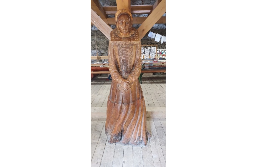 FOTO: Krvavá grófka stále priťahuje pozornosť. Zaujímajú sa o ňu aj v Austrálii, foto 6