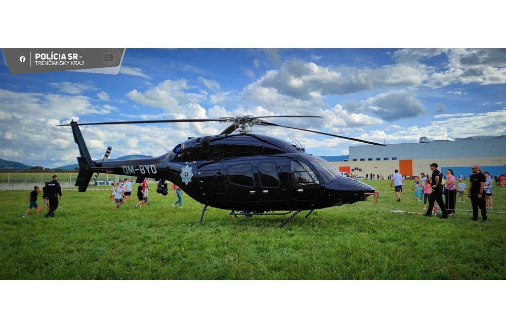 FOTO: Policajti v akcii, 2. septembra pred obchodným domom Laugaricio, foto 5