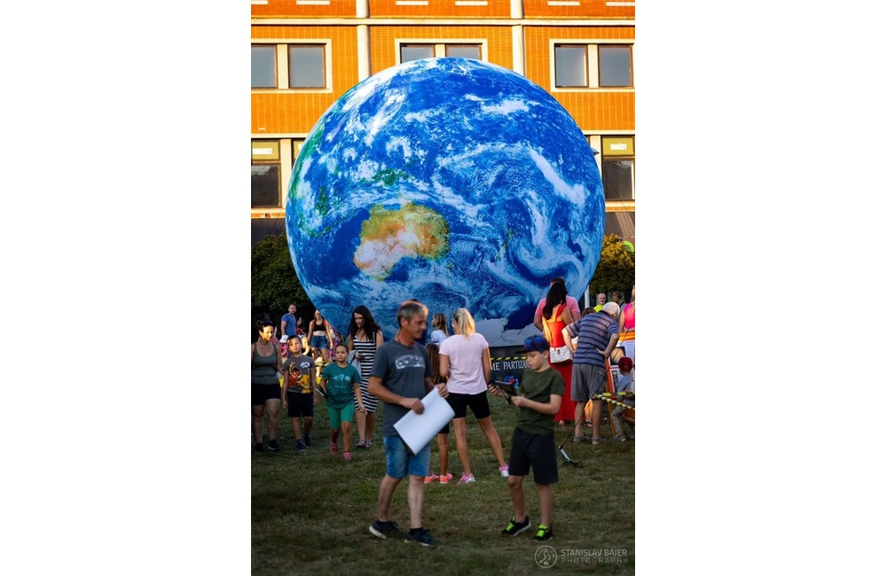 FOTO: Modely planét na námestí v Partizánskom, foto 15