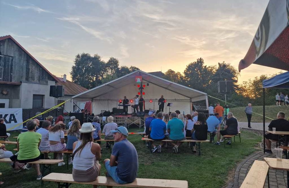 FOTO: Víkendové oslavy v rôznych kútoch Trenčianskeho kraja, foto 15