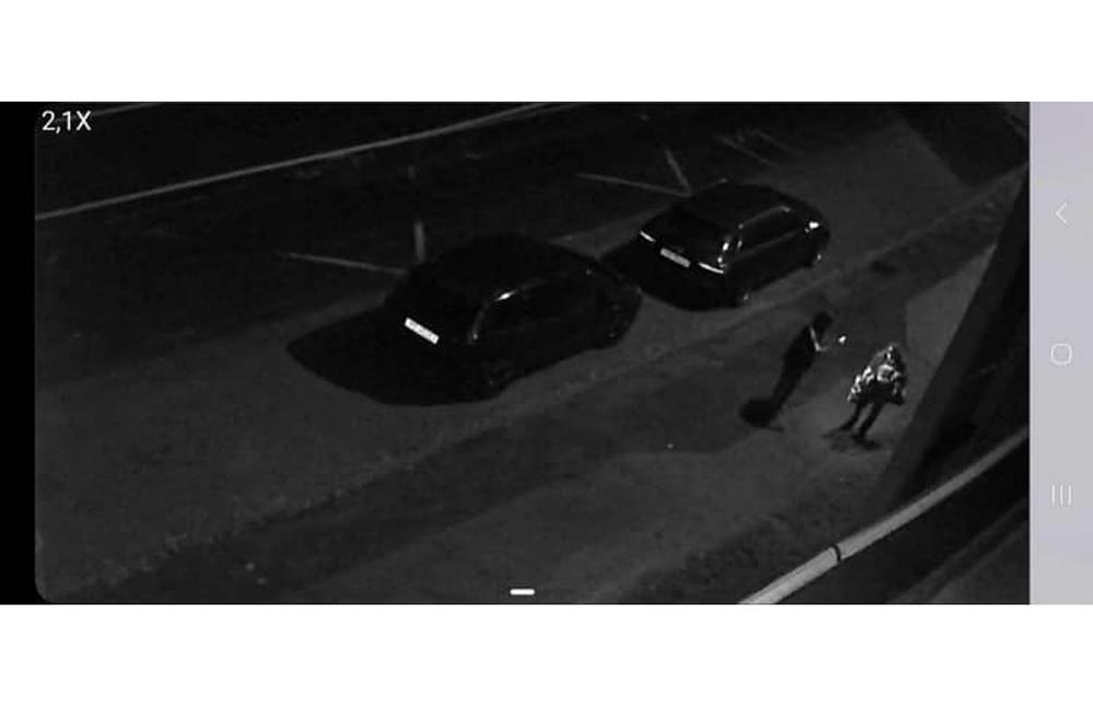 FOTO: Majitelia niekoľkých budov v Prievidzi neverili vlastným očiam. Čo sa nám to tu cez noc objavilo?, foto 2