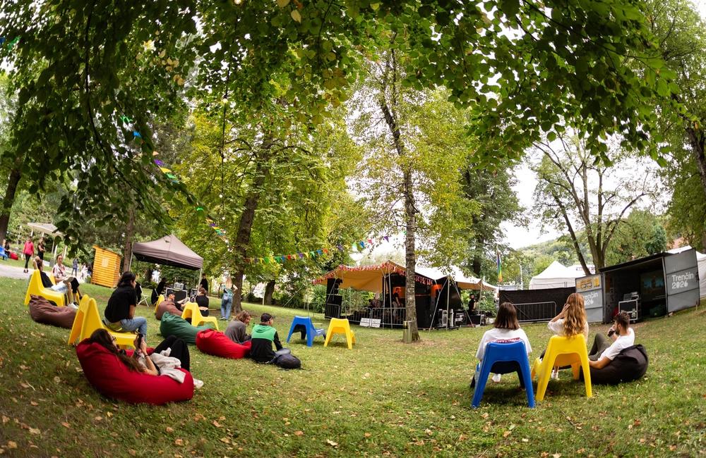 FOTO: Trenčiansky hudobný festival Garáž je v plnom prúde, foto 3
