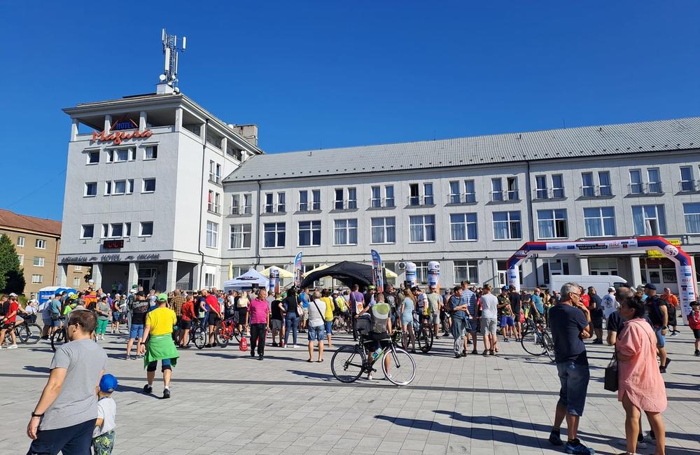 FOTO: Štvrtá etapa pretekov Okolo Slovenska odštartovala v Prievidzi, foto 6