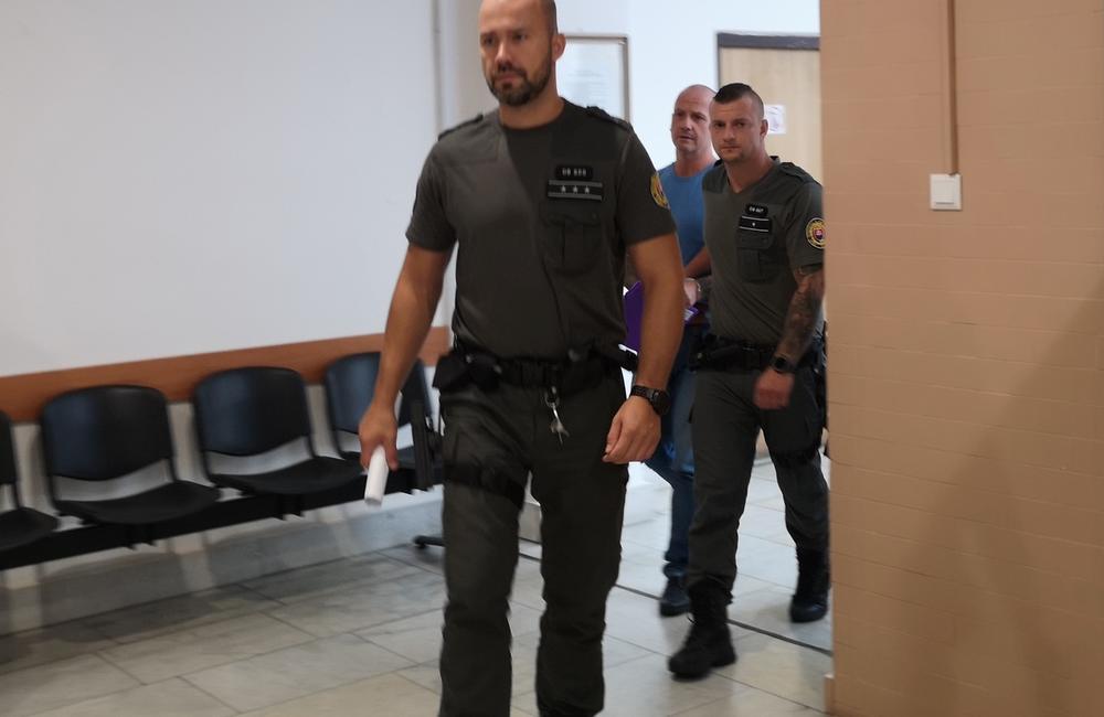 FOTO: Obávaný boss žilinského podsvetia opäť na súde. Sťažoval sa na podlomené zdravie, foto 5