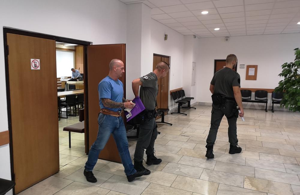 FOTO: Obávaný boss žilinského podsvetia opäť na súde. Sťažoval sa na podlomené zdravie, foto 14