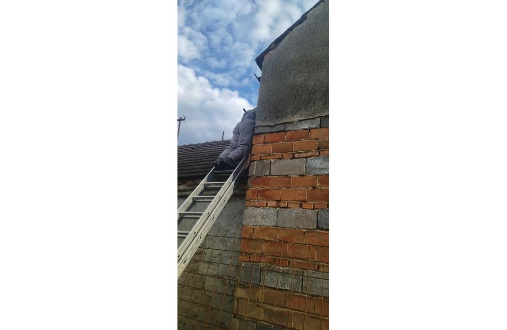 FOTO: Dve obce, rovnaký problém. Vyriešili to miestni dobrovoľní hasiči, foto 2