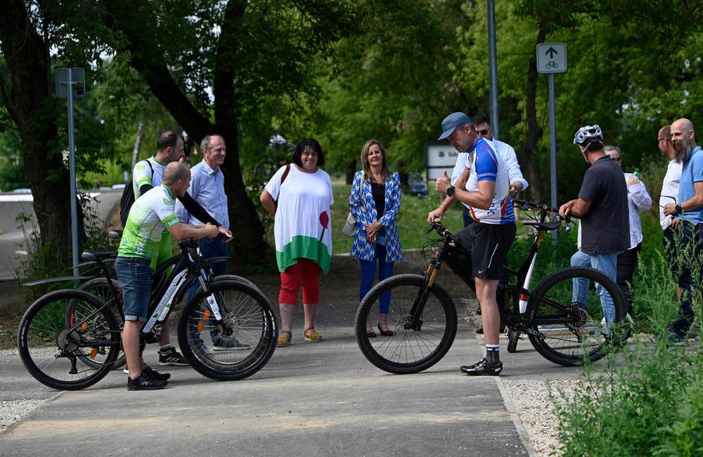 FOTO: Otvorenie novej cyklotrasy v Partizánskom, foto 6