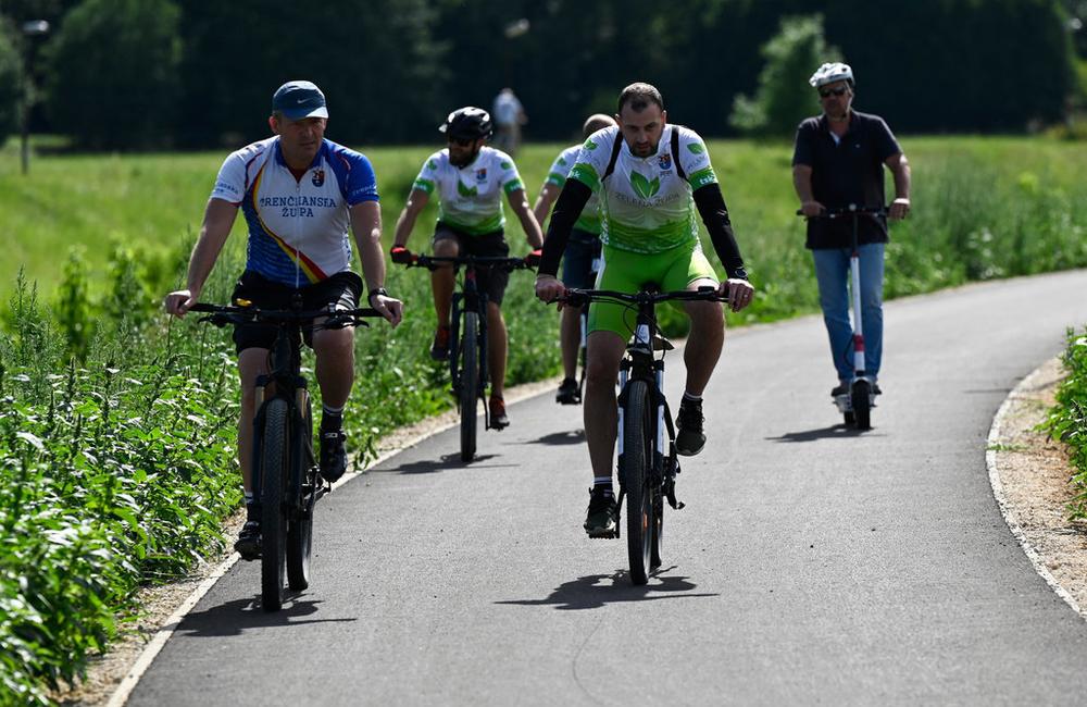 FOTO: Otvorenie novej cyklotrasy v Partizánskom, foto 10