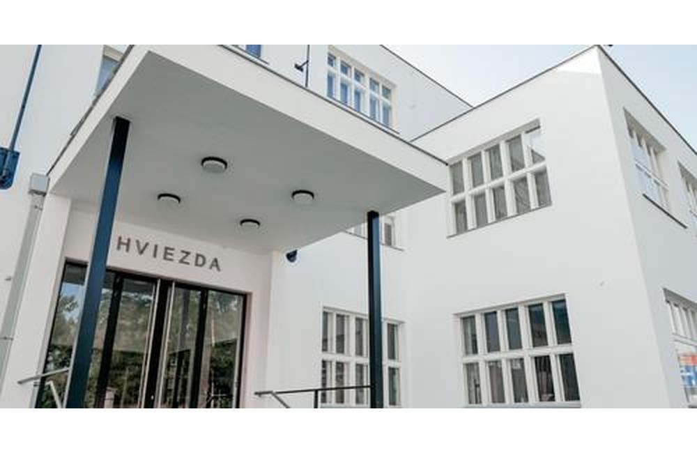 FOTO: Kultúrno-kreatívne centrum Hviezda v Trenčíne má po otvorení obrovský úspech, foto 3