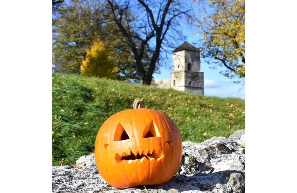 FOTO: Prvý jesenný deň na Trenčianskom hrade. Zábery odtiaľ potešia každé oko, foto 5