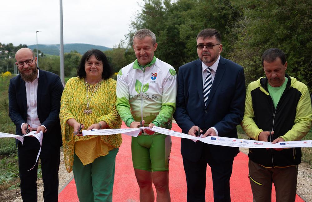 FOTO: Otvorenie nového úseku Hornonitrianskej cyklomagistrály z Partizánskeho do Malých Bielic, foto 3