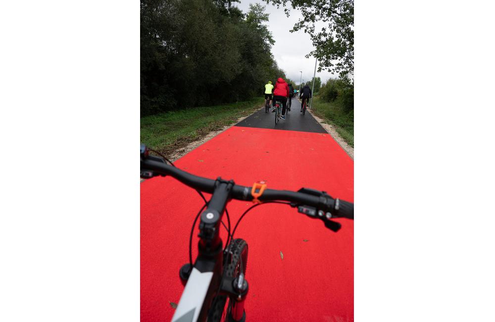 FOTO: Otvorenie nového úseku Hornonitrianskej cyklomagistrály z Partizánskeho do Malých Bielic, foto 26
