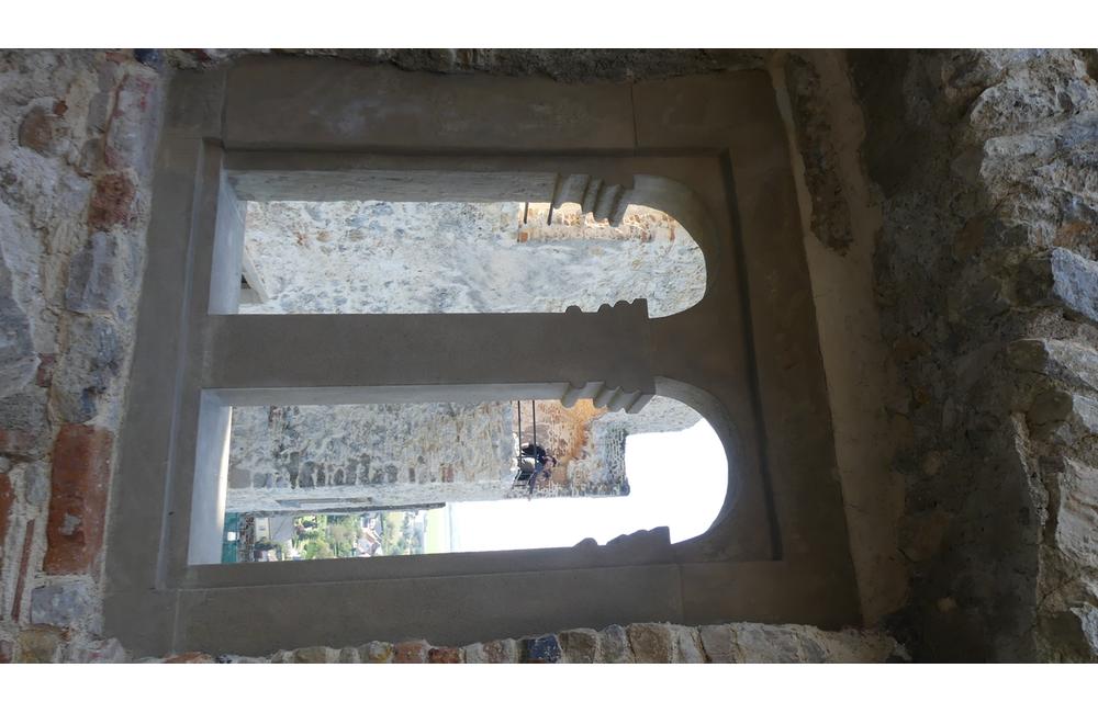 FOTO: Hrad Beckov vstáva z popola. Takýto výhľad návštevník zažije po prvýkrát, foto 10