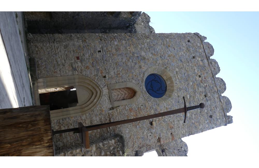 FOTO: Hrad Beckov vstáva z popola. Takýto výhľad návštevník zažije po prvýkrát, foto 11