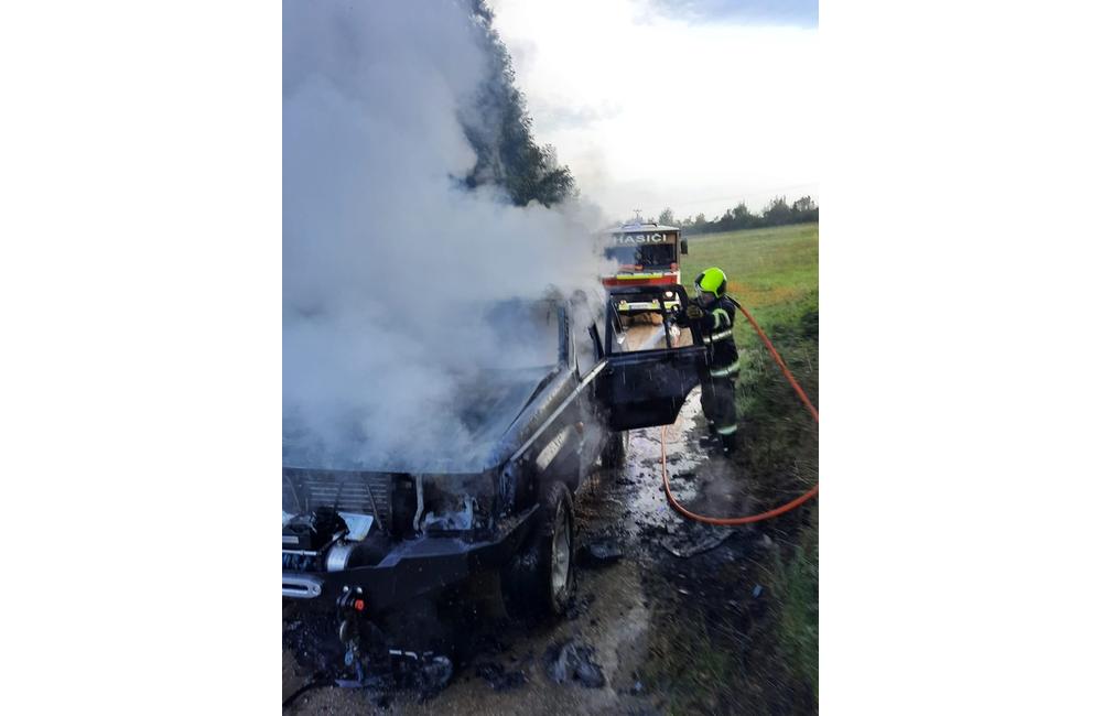 FOTO: Dramatický zásah hasičov z Nitrianskeho Pravna. Takto bojovali s plameňmi, foto 2