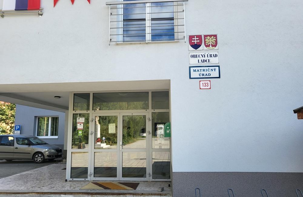 FOTO: V Trenčianskom kraji pribudol ďalší automatický externý defibrilátor, foto 1