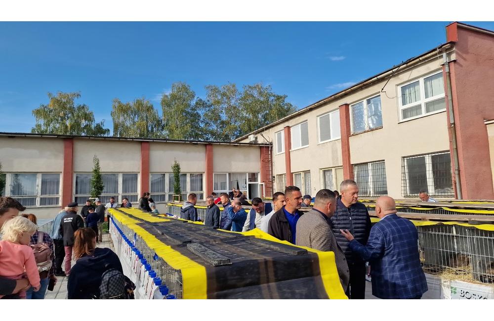 FOTO: Cez víkend sa v Trenčianskom kraji konali hodové slávnosti aj výstava exotického vtáctva, foto 17