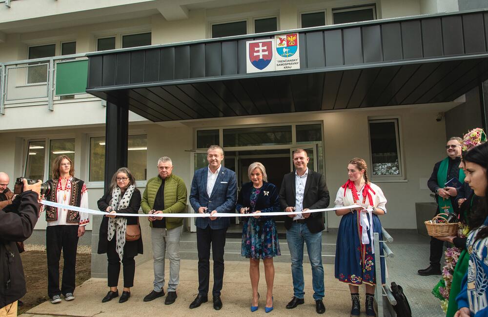 FOTO: Zmodernizované priestory internátu a kaštieľa v okrese Ilava, foto 8