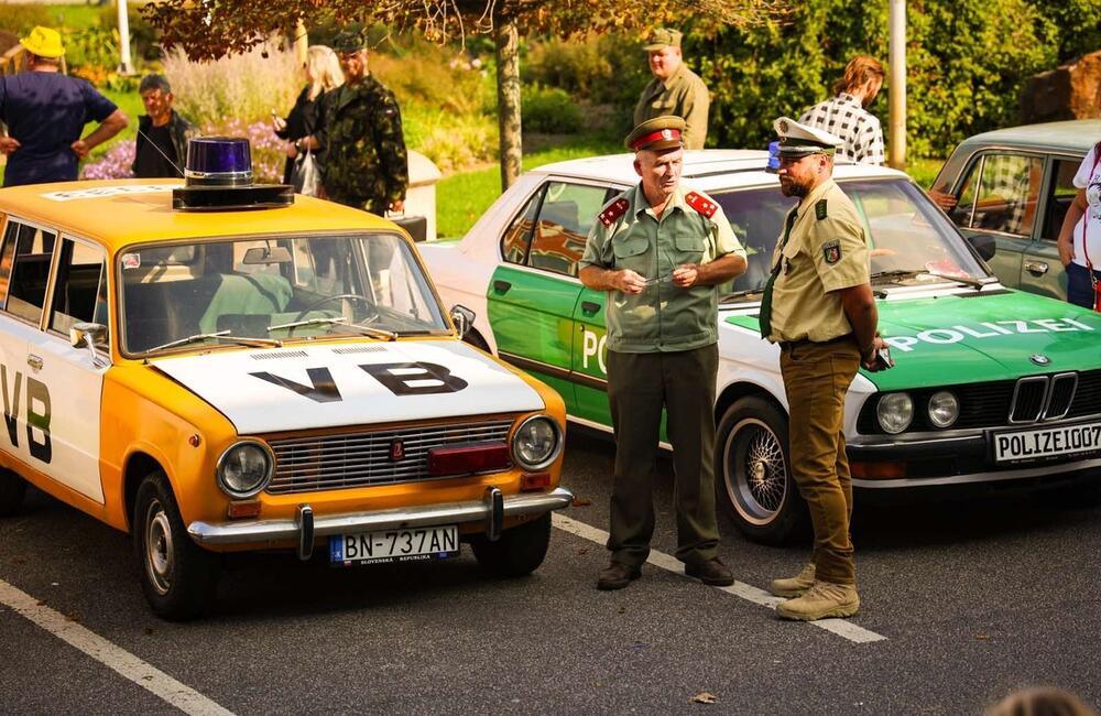 FOTO: Unikátna prehliadka veteránov v Partizánskom, foto 16