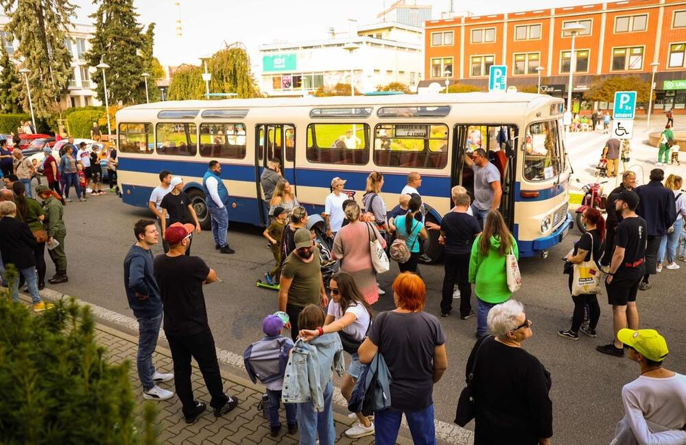 FOTO: Unikátna prehliadka veteránov v Partizánskom, foto 42