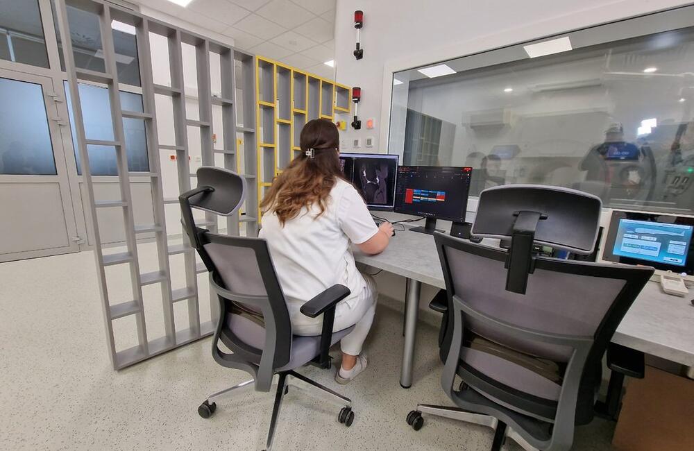 FOTO: Nové oddelenie magnetickej rezonancie v trenčianskej nemocnici, foto 7