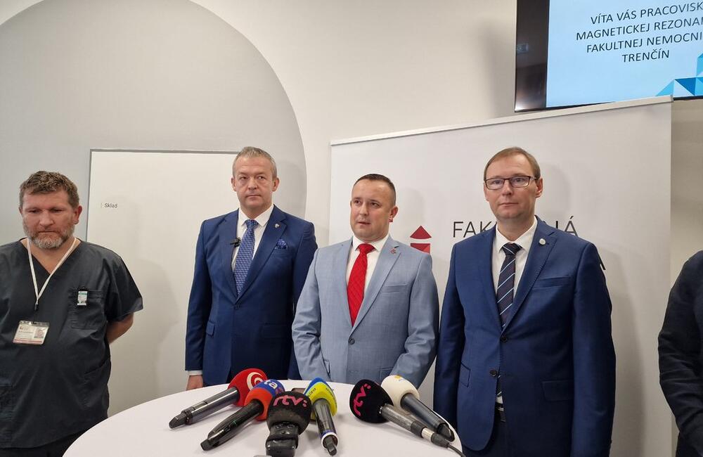 FOTO: Nové oddelenie magnetickej rezonancie v trenčianskej nemocnici, foto 12