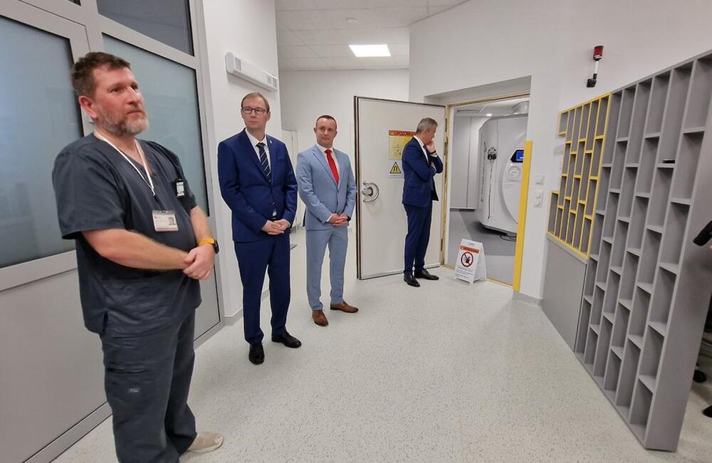 FOTO: Nové oddelenie magnetickej rezonancie v trenčianskej nemocnici, foto 15