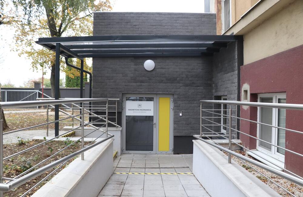 FOTO: Nové oddelenie magnetickej rezonancie v trenčianskej nemocnici, foto 21
