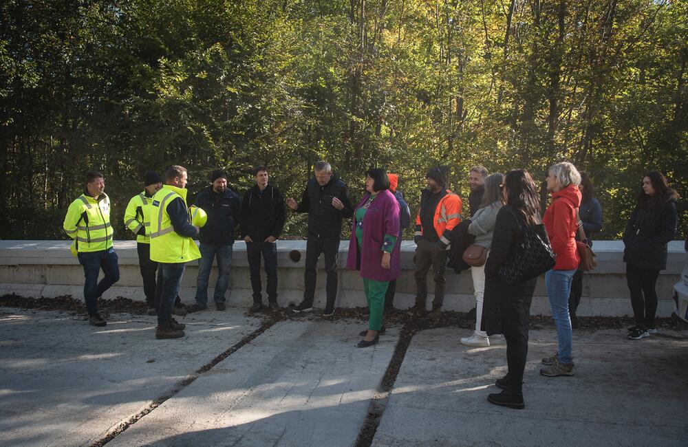 FOTO: Modernizácia cesty z Veľkých Uheriec do Skýcova, foto 1
