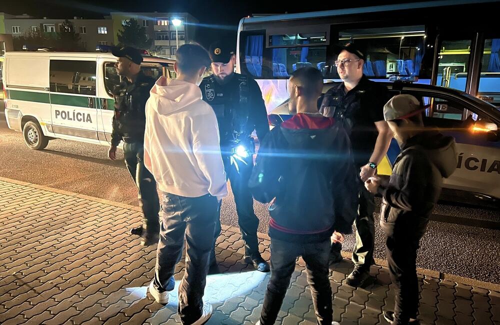 FOTO: Bezpečnostná akcia policajtov z Bánoviec odhalila viacero priestupkov, foto 3