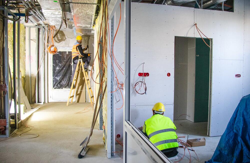 FOTO: Nové oddelenie bojnickej nemocnice získava svoje kontúry, foto 14