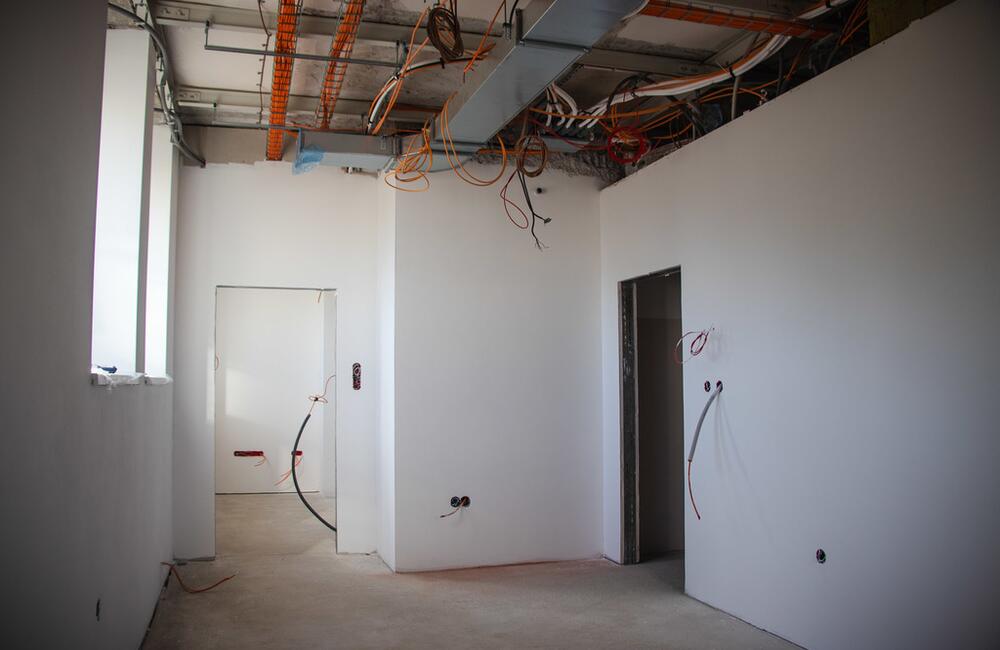 FOTO: Nové oddelenie bojnickej nemocnice získava svoje kontúry, foto 24