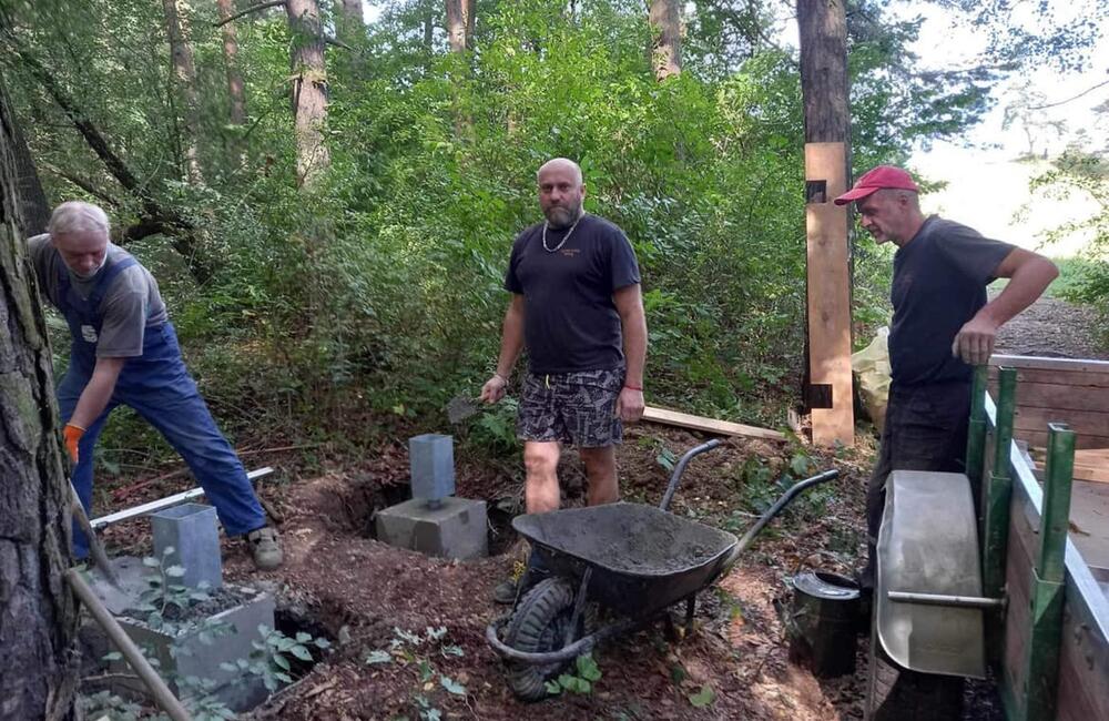 FOTO: Obec, ktorá sa pýši najväčším slovenským znakom, pripravuje ďalšiu atrakciu, foto 3