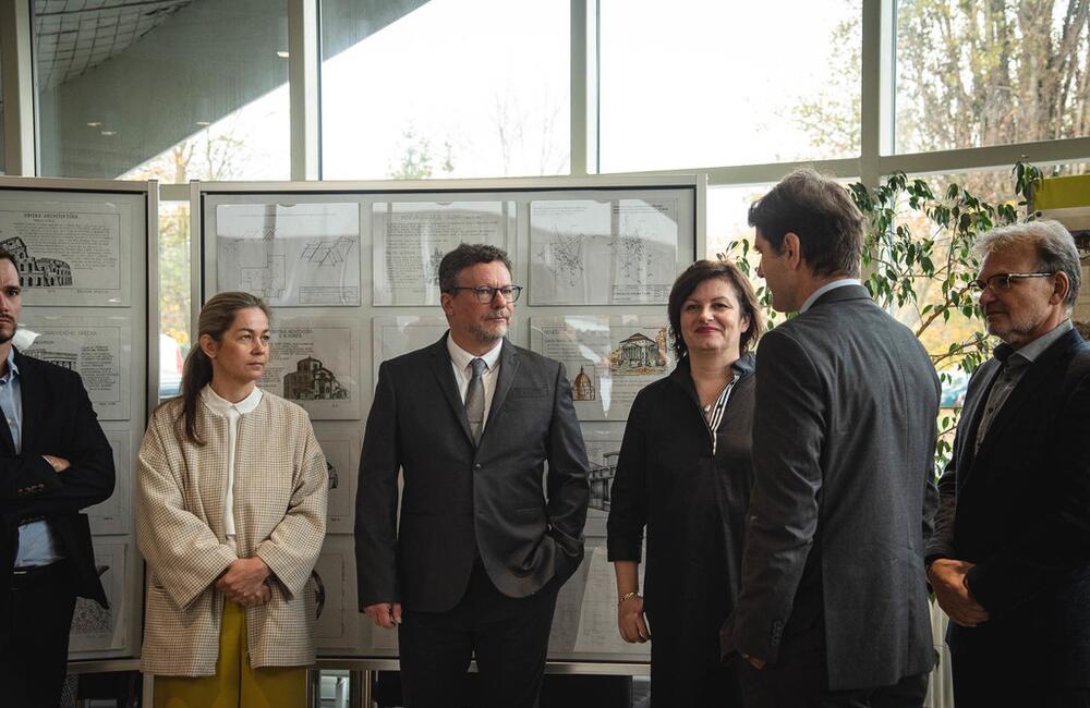 FOTO: Škola v Trenčíne získala jedinečné ocenenie, foto 6