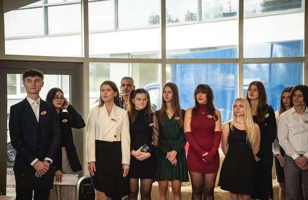 FOTO: Škola v Trenčíne získala jedinečné ocenenie, foto 10