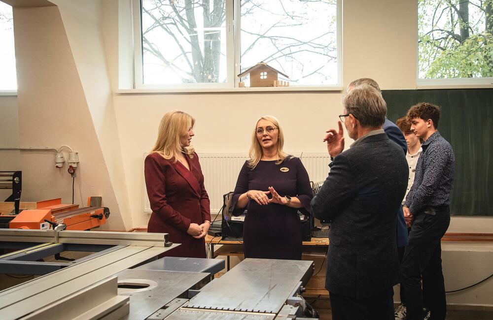 FOTO: Škola v Trenčíne získala jedinečné ocenenie, foto 22