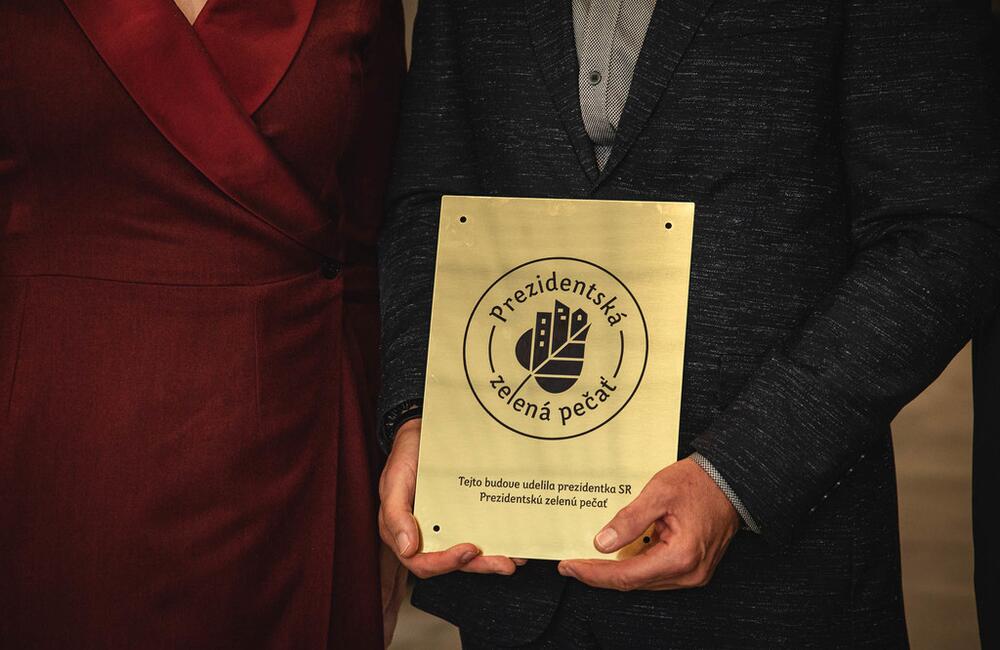 FOTO: Škola v Trenčíne získala jedinečné ocenenie, foto 3