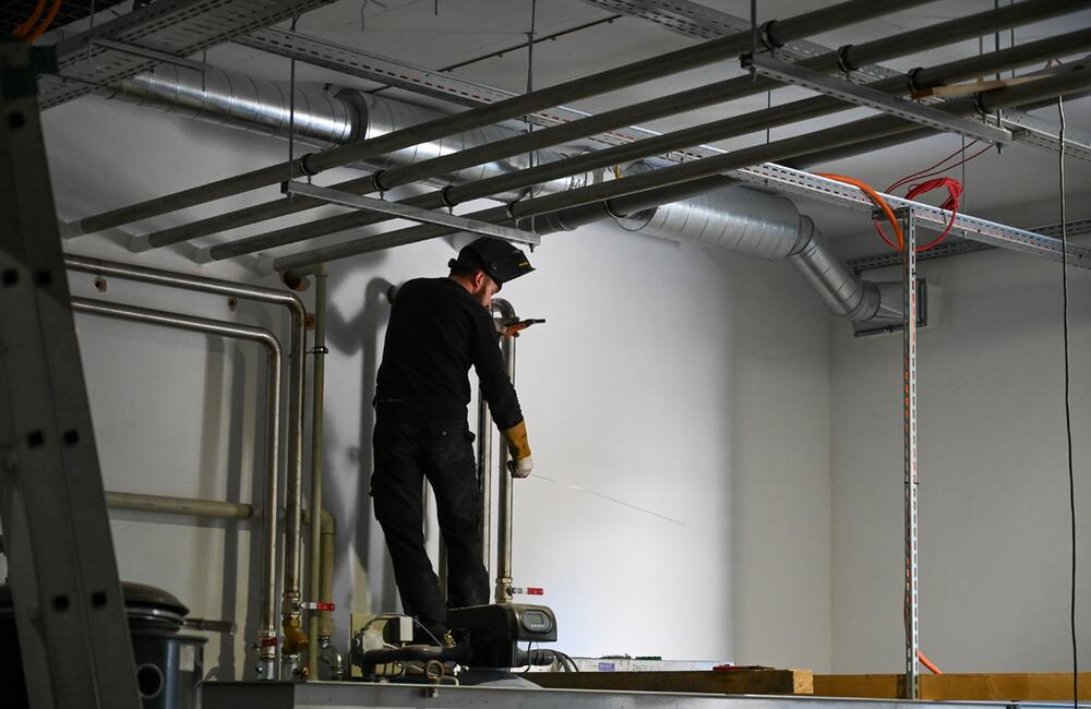 FOTO: Práce na hokejovej hale v Trenčíne postupne finišujú, foto 18