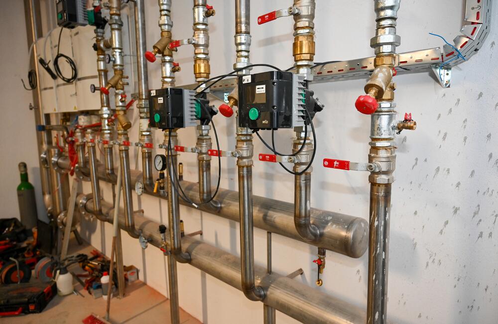 FOTO: Práce na hokejovej hale v Trenčíne postupne finišujú, foto 21