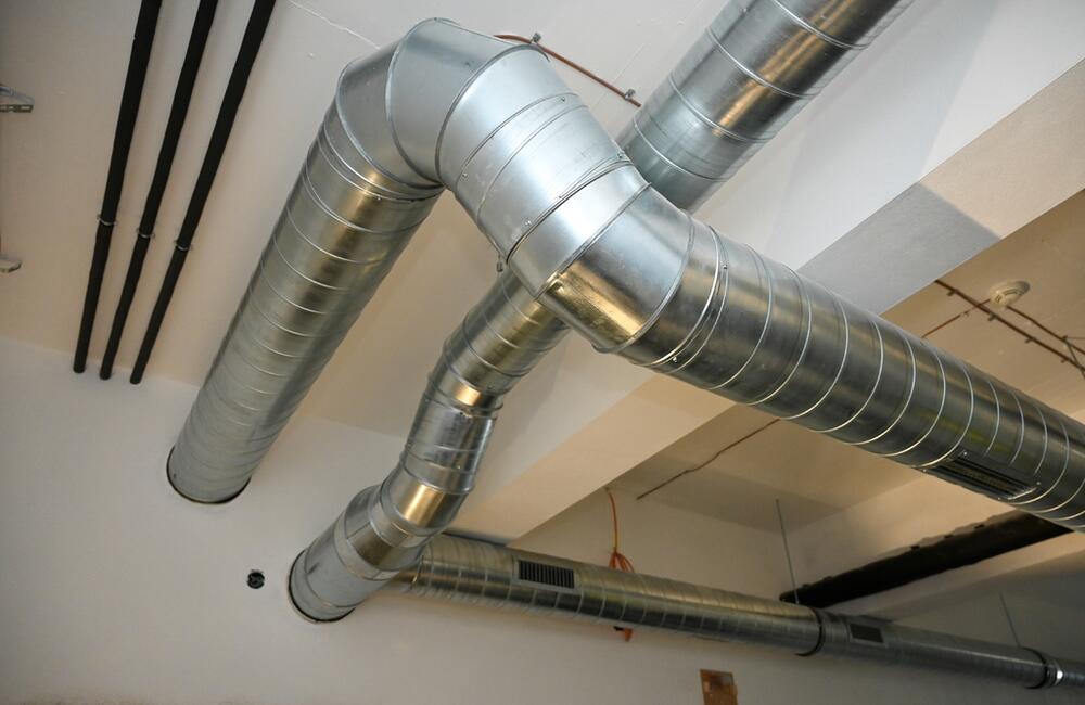 FOTO: Práce na hokejovej hale v Trenčíne postupne finišujú, foto 34